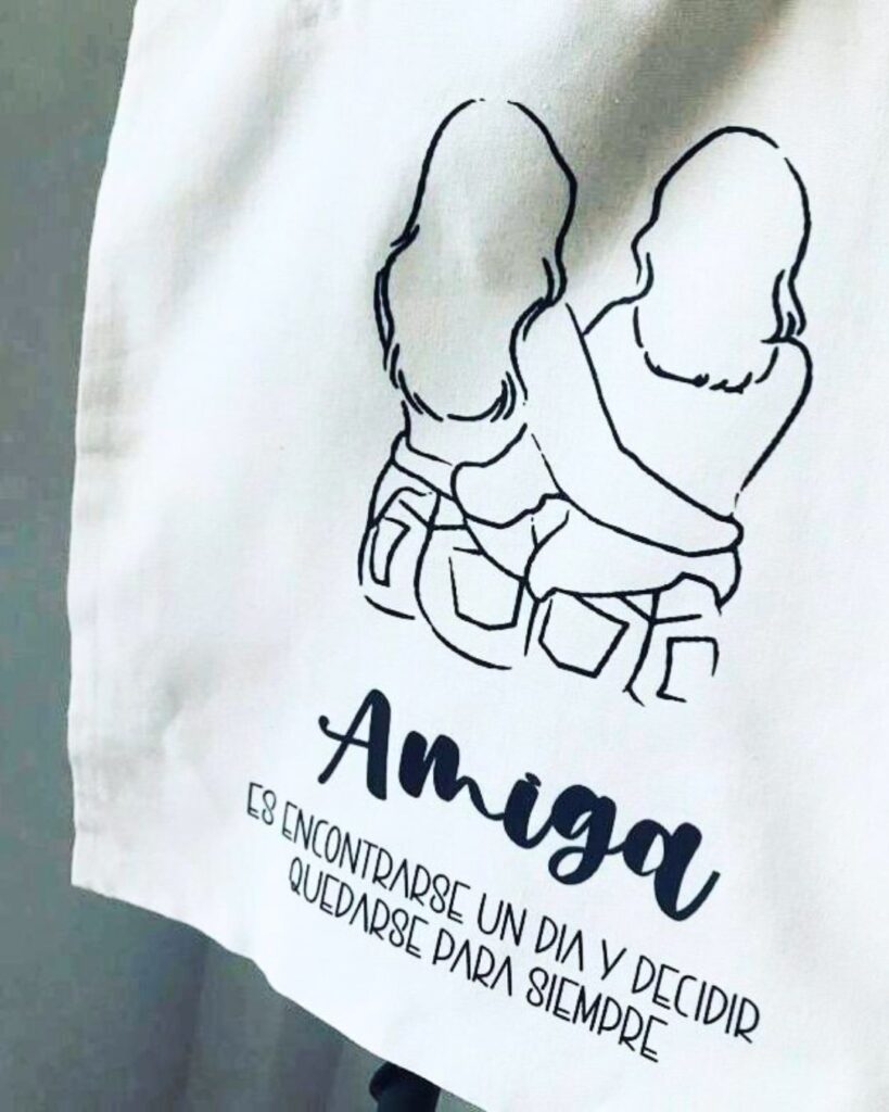 bolsa de tela tote bag con diseño estampado ideal para regalos de amigas